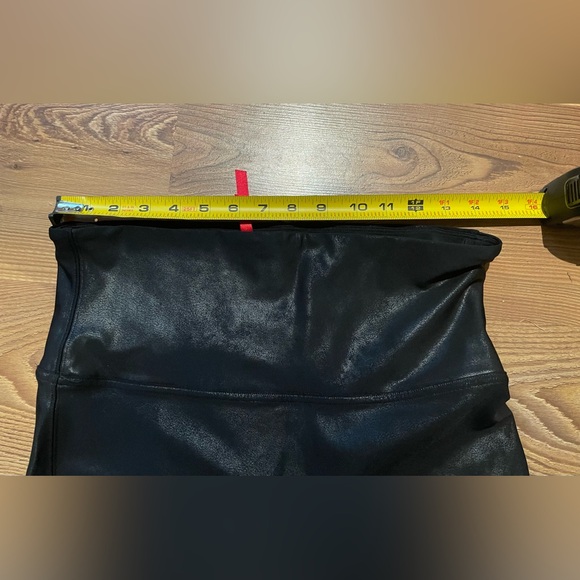 Spanx Faux Leather Leggings size XL Petite - Picture 7 of 9
